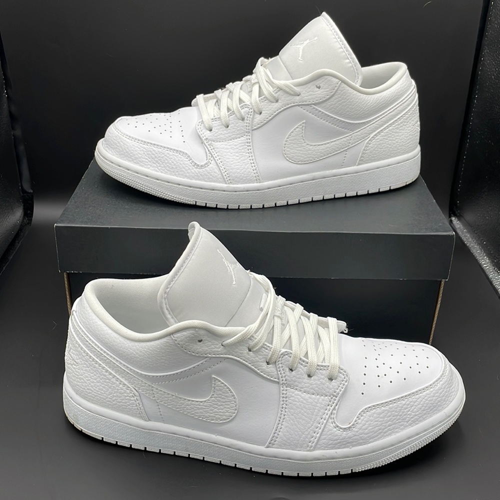 Jordan 1 low Triple White